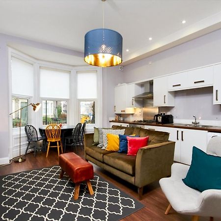 Lovely Abode In Newcastle - Sleeps 4 - Ground Floor ภายนอก รูปภาพ